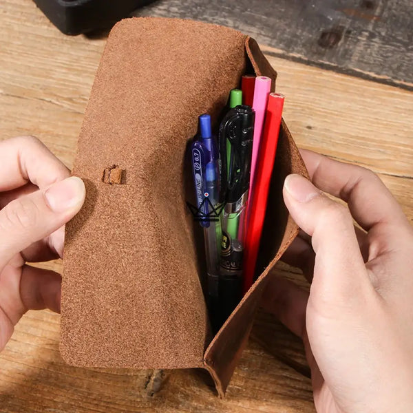 Customizable Leather Pen and Pencil Case – Voyageur Spool – 4/9
