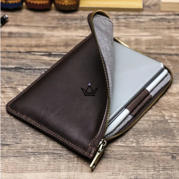 Customizable leather zippered iPad mini sleeve with wrist strap — Voyageur OPUS – 2/11