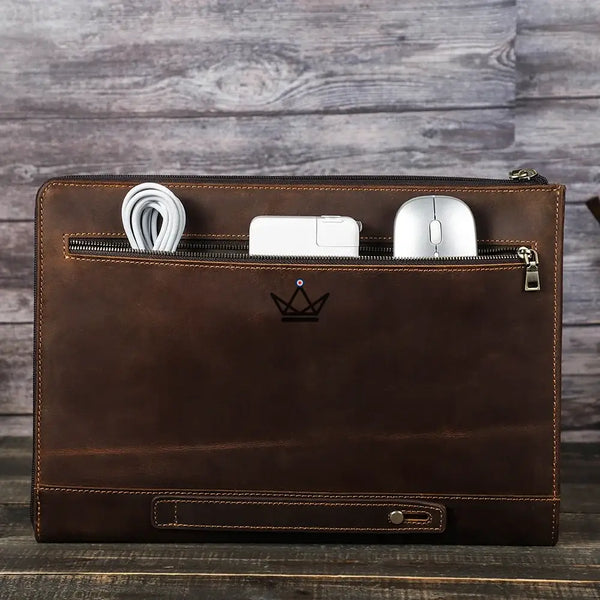 Customizable leather sleeve for 13" and 14" MacBook — TRAVERSÉE Traveler – 2/15