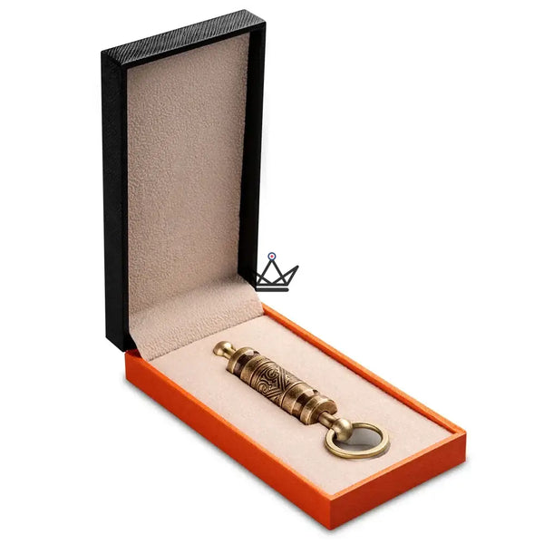 Chiseled keychain punch cigar cutter with interchangeable heads — TALISMAN – 2/10