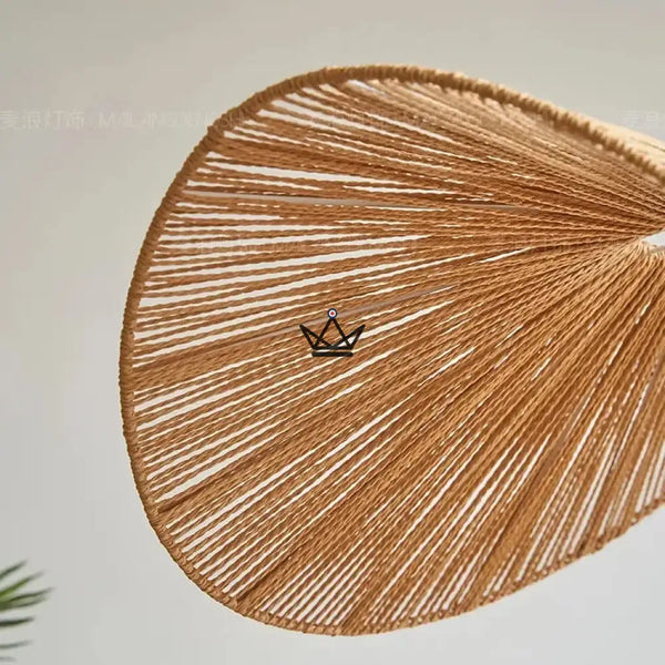 FOLIA Pendant Lamp — Hand-Woven Rattan, Leaf Shape – 8/12