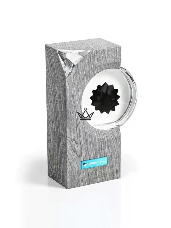 Ferrofluid speaker that dances to the rhythm of the music — ONDA, Grey-grained wood
