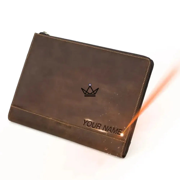 Customizable leather sleeve for 13" and 14" MacBook — TRAVERSÉE Traveler – 3/15