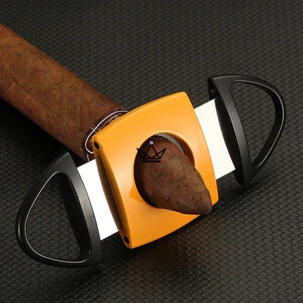 GOLDYR Lighter & Cigar Cutter Set — Blue Flame Torch + 64mm Cigar Cutter | Yellow or Black – 8/17