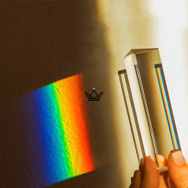 White light dispersing prism - Lumen Prismatica
