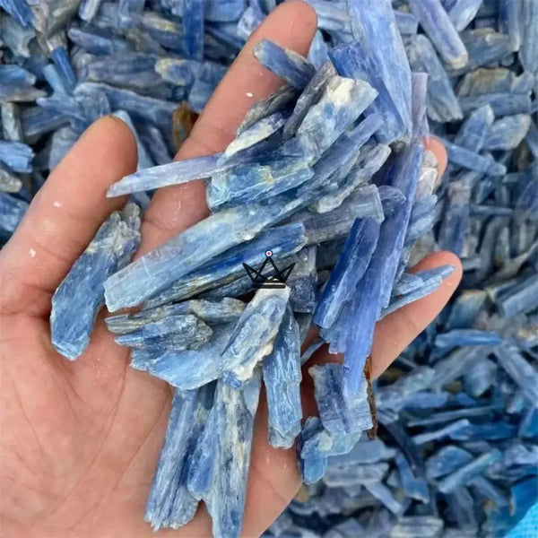 Raw collectible minerals, natural stones sold individually or in bags — LITHOS, Blue kyanite / 1 piece