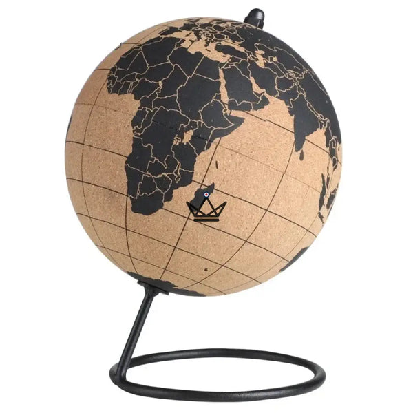 Cork globe with pins on a metal stand, 14.5 cm world map — PÉRIPLE – 3/9