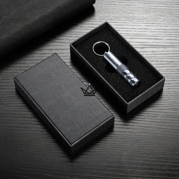 Diamond-faceted cigar punch keychain, 5 colors — FACETTE – 14/21