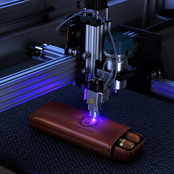 Customization by Logo in Laser Engraving – Voyageur Collection
