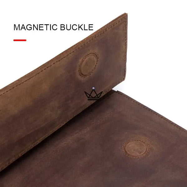 Personalizable 13" leather envelope sleeve for iPad — Voyageur PLI – 9/13