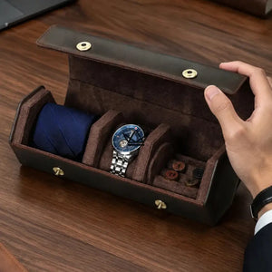 Étui voyage cuir personnalisable montres et cravate - Voyageur GENTLEMAN - ["Etui Montre personnalisable","maj-filtre","Maroquinerie Personnalisable"] - etui montre personnalisable - Cadeau, Noël, Anniversaire, Original, Fête des pères, fête des mères - Atelier Atypique