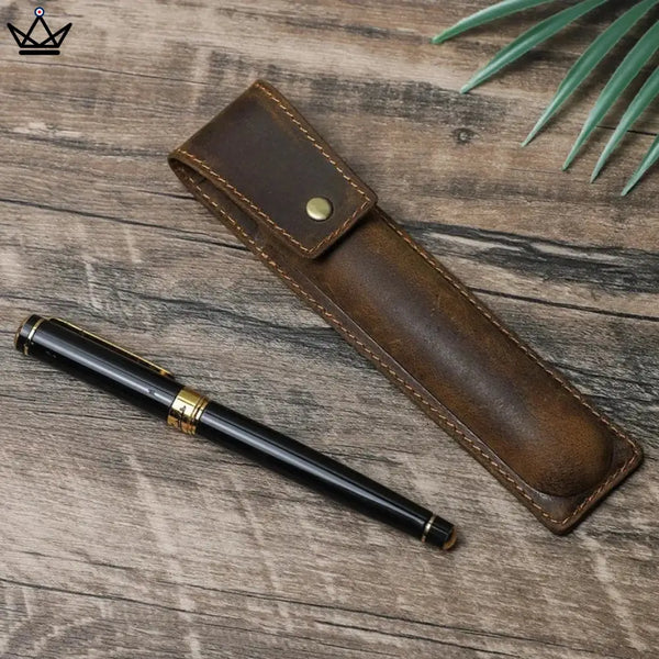 Luxury leather case for fountain pen - Voyageur Valet (customizable)