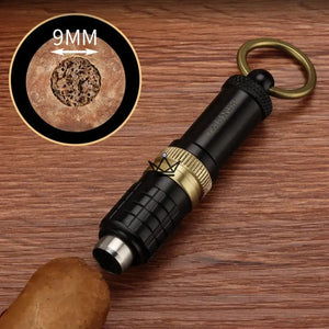 Poinçon à Cigares PRESTIGE ÉLÉGANCE — Acier Inox, Perforation 9 mm, Porte-Cigare & Porte-Clés | Noir Intemporel ou Or Classique - ["maj-filtre"] - Poincon à cigare out - Cadeau, Noël, Anniversaire, Original, Fête des pères, fête des mères - Atelier Atypique