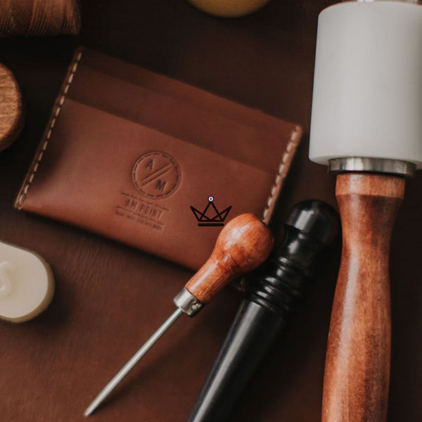 Customization by Logo in Laser Engraving – Voyageur Collection