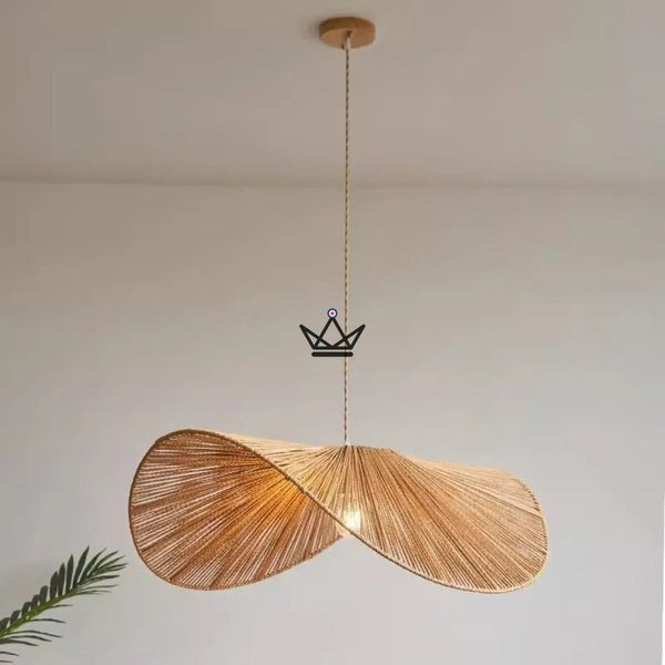FOLIA Pendant Lamp — Hand-Woven Rattan, Leaf Shape