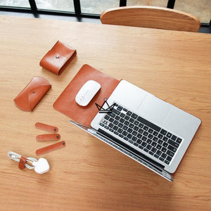 Housse en cuir PU pour MacBook - MIKA - ["Housse PC"] - Housse MacBook - Cadeau, Noël, Anniversaire, Original, Fête des pères, fête des mères - Atelier Atypique